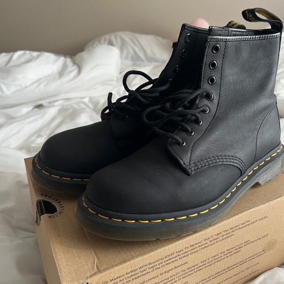 COPY - DR. MARTENS 1460 LACE UP BOOTS Men - Picture 2 of 8